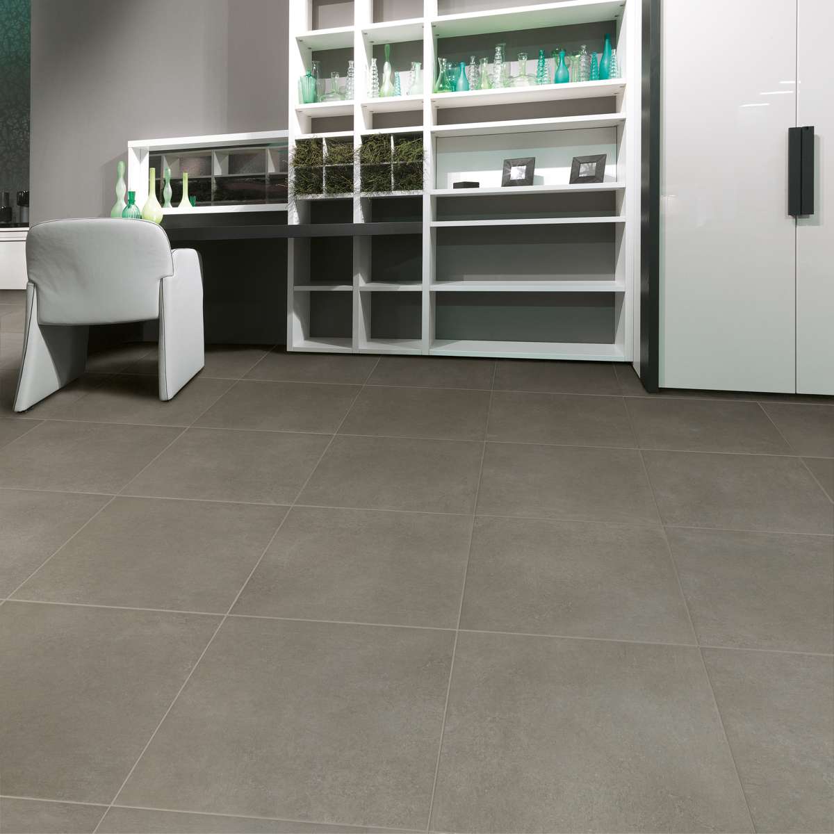 Aventis Velvet 24" x 24"